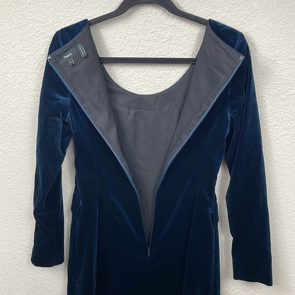 New Theory Stretch Velvet Velour Shift Dress Flap Pockets Long Sleeve Blue Sz 2 - Picture 5 of 11